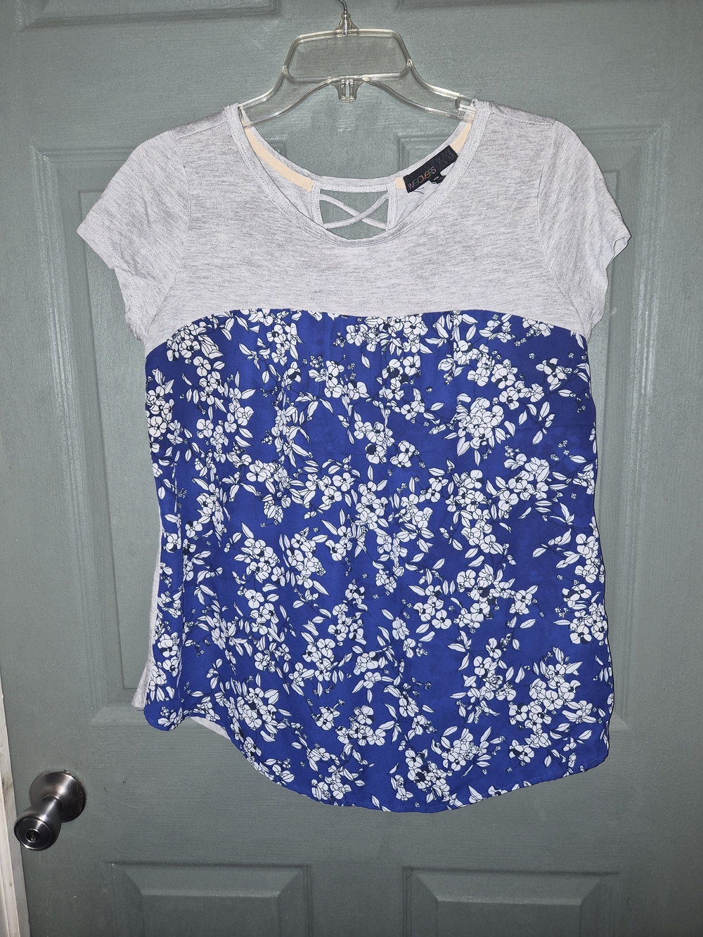 Weavers Blue Floral Contrast Short-Sleeve Top